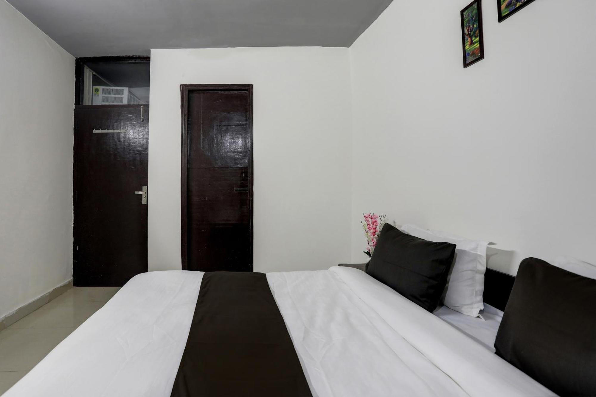 Hotel O The Royal Villa New Delhi Ngoại thất bức ảnh